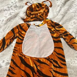 Kids tiger costume